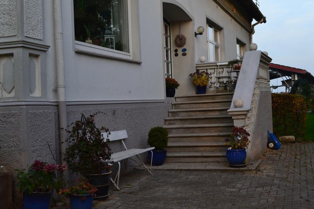 Harrierwurp Farm Stay Hof Auf Der Wurp מראה חיצוני תמונה